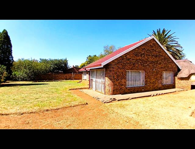 3 BEDROOM HOUSE FOR SALE IN WALDRIFT